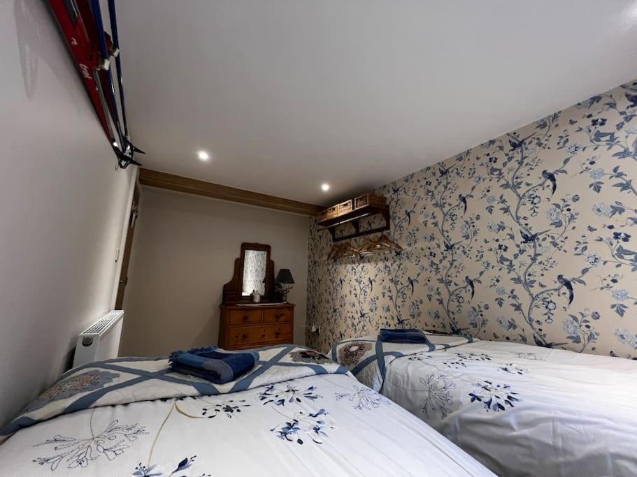Cosy Alpine Cottage In The Heart Of Lancashire Catterall ภายนอก รูปภาพ