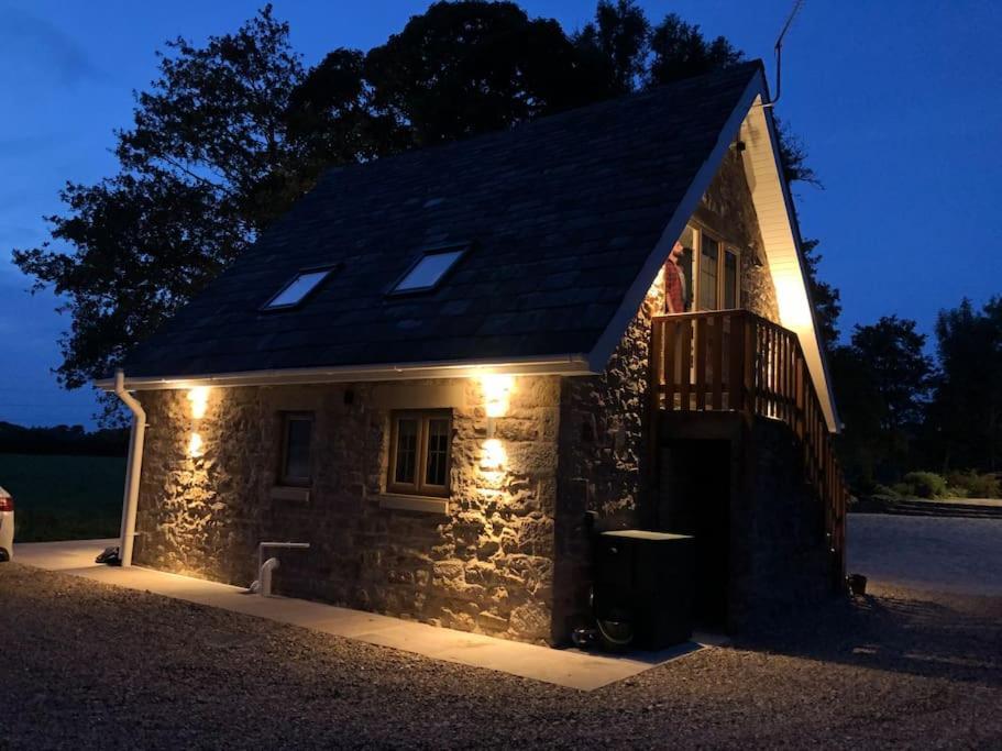 Cosy Alpine Cottage In The Heart Of Lancashire Catterall ภายนอก รูปภาพ