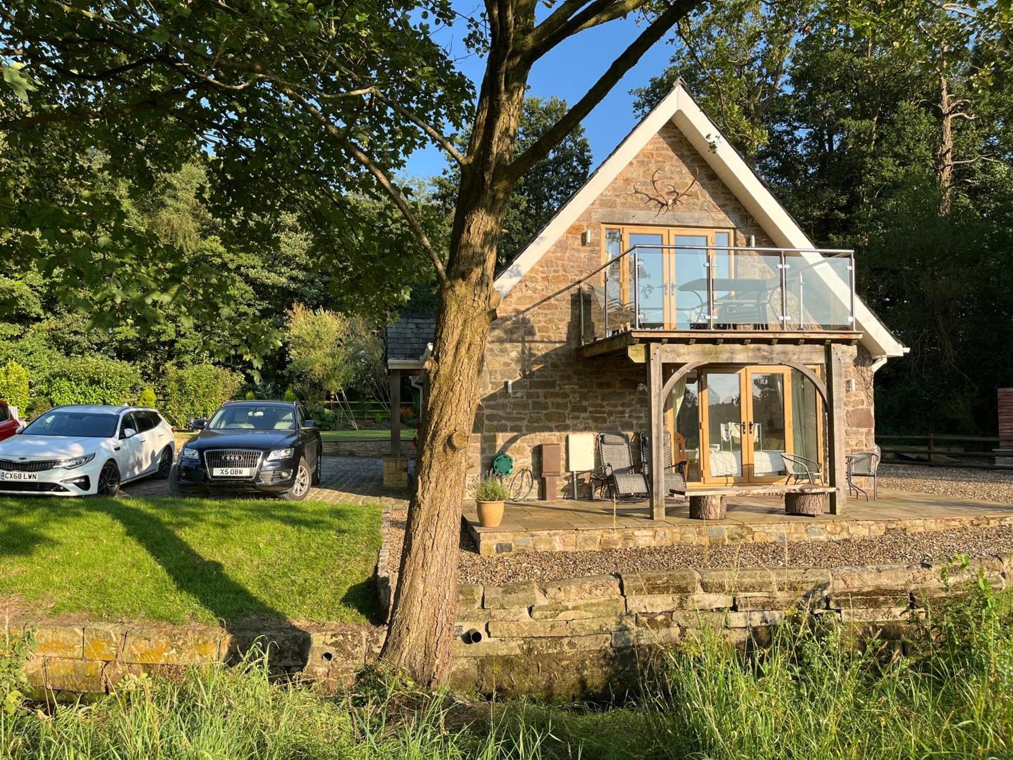 Cosy Alpine Cottage In The Heart Of Lancashire Catterall ภายนอก รูปภาพ